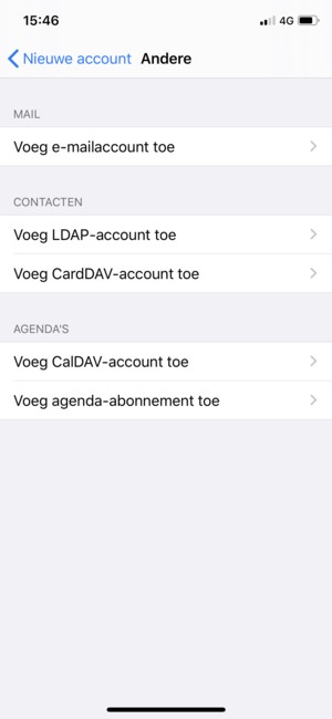 Selecteer Voeg CardDAV-account toe