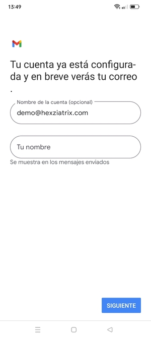Déle a su cuenta un nombre y escriba su nombre. Seleccione SIGUIENTE