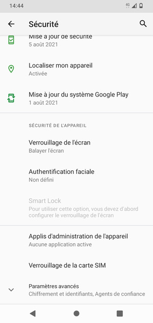Faites défiler et sélectionnez Verrouillage de la carte SIM