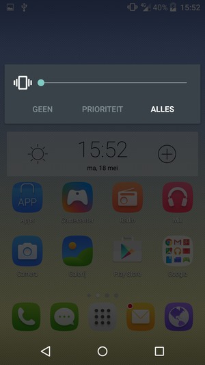 Ingedrukt houden voor tril-modus, die wordt bevestigd met een korte trilling