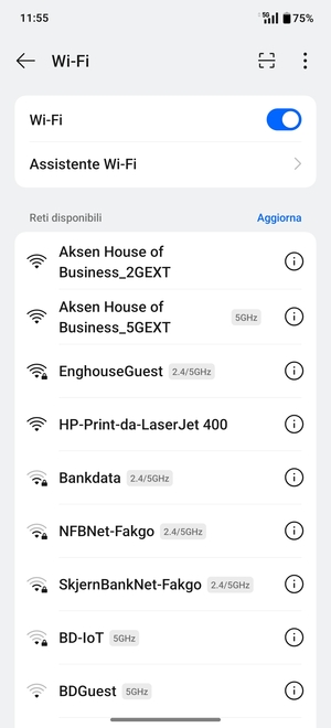 Seleziona la rete wireless a cui desideri connetterti