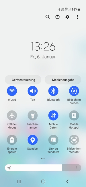 Schalten Sie WLAN und Bluetooth aus