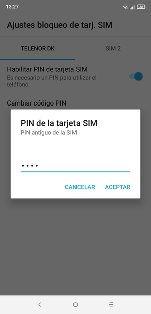 Introduzca su PIN antiguo de la SIM y seleccione ACEPTAR