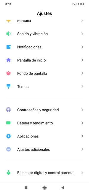 Desplácese y seleccione Contraseñas y seguridad