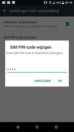 Voer uw Oude SIM PIN-code in en selecteer OK