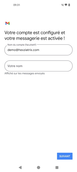 Donnez un nom à votre compte et saisissez votre nom. Sélectionnez SUIVANT