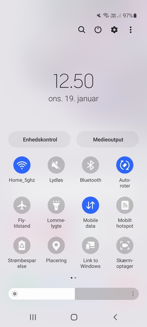 Vælg Lydløs for at skifte til lyd igen