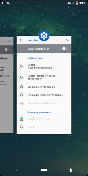 Veeg apps naar boven om ze te sluiten