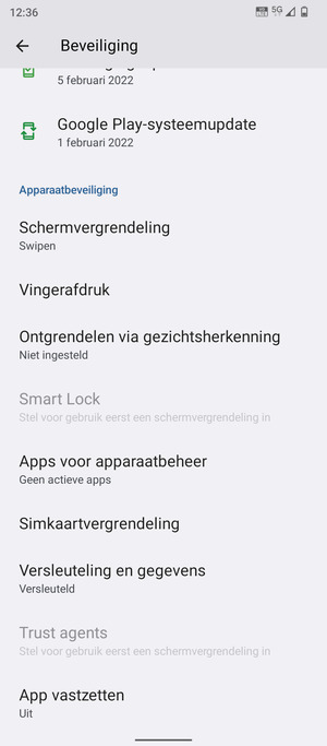 Om de pin voor de simkaart te wijzigen, scroll naar en selecteer Simkaartvergrendeling