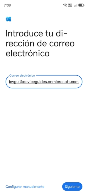 Introduzca su Dirección de correo electrónico y seleccione Configurar manualmente
