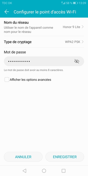 Saisissez un mot de passe de hotspot Wi-Fi d'au moins 8 caractères et sélectionnez ENREGISTRER
