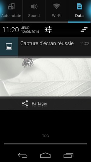 Faites glisser le menu du haut vers la gauche