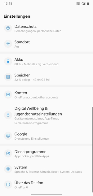 Scrollen Sie und wählen Sie Konten