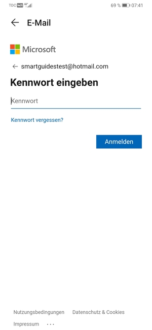 Geben Sie Ihre Hotmail Passwort ein und wählen Sie Anmelden