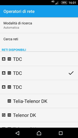 Seleziona un operatore di rete dall'elenco