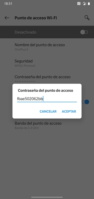 Introduzca una contraseña de punto de acceso Wi-Fi de al menos 8 caracteres y seleccione ACEPTAR