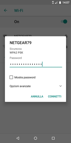 Inserisci la password del Wi-Fi e seleziona CONNETTI