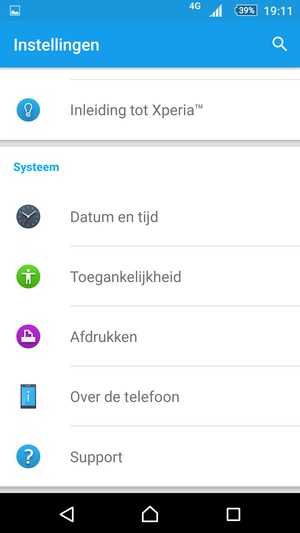 Scroll naar en selecteer Over de telefoon