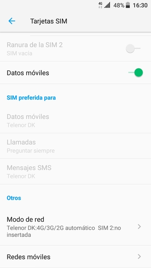 Desplácese y seleccione Redes móviles