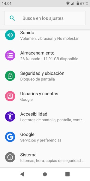 Desplácese y seleccione Usuarios y cuentas