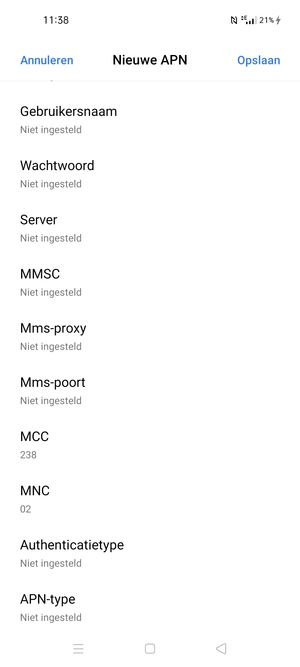 Scroll naar beneden en voer internetgegevens in