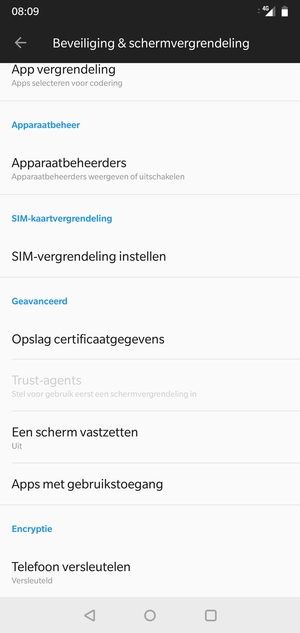 Scroll naar en selecteer SIM-vergrendeling instellen