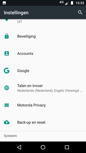 Scroll naar en selecteer Accounts