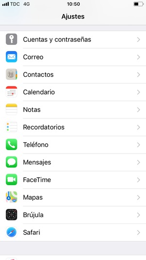 Para cambiar el PIN de la tarjeta SIM, vuelva al menú Ajustes, desplácese y seleccione Teléfono