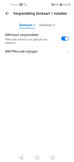 Selecteer Simkaart 1 of Simkaart 2 en selecteer SIM PIN-code wijzigen