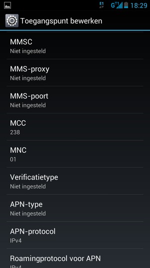 Scroll naar beneden en voer mms-gegevens in