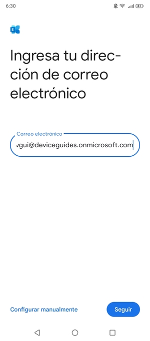 Introduzca su Dirección de correo electrónico y seleccione Configurar manualmente