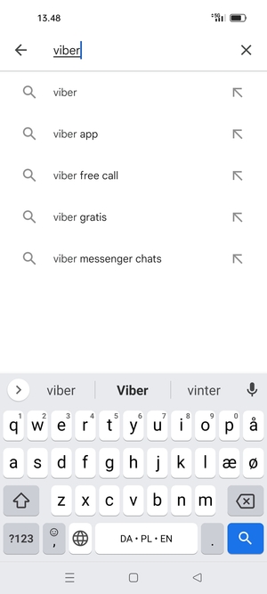 Indtast navnet på appen og vælg Søg