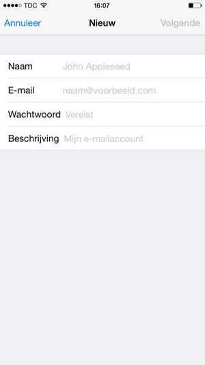 Voer de vereiste gegevens en selecteer Volgende