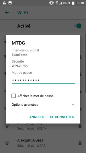 Saisissez le mot de passe du Wi-Fi et sélectionnez SE CONNECTER