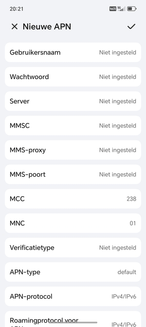 Scroll naar beneden en voer internetgegevens in