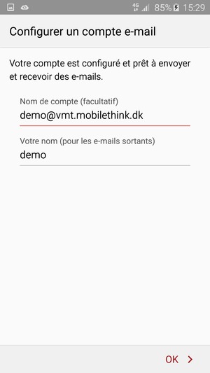 Donnez un nom à votre compte et saisissez votre nom. Sélectionnez OK