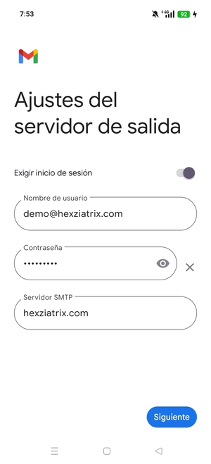 Introduzca la dirección de servidor saliente y seleccione Siguiente