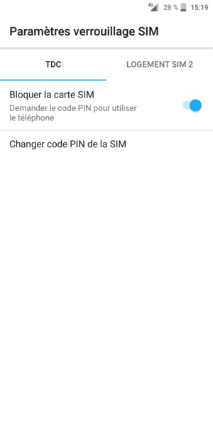 Sélectionnez Public puis Changer code PIN de la SIM