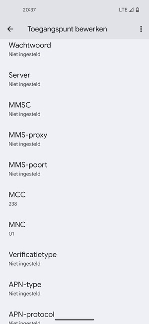 Scroll naar beneden en voer internetgegevens in