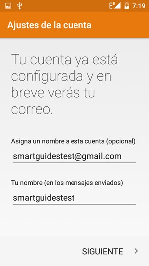 Déle a su cuenta un nombre y escriba su nombre. Seleccione SIGUIENTE