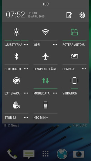 Välj Automatisk ljusstyrka