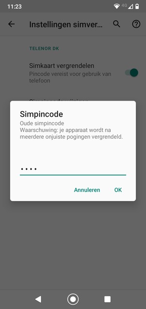 Voer uw Oude simpincode in en selecteer OK