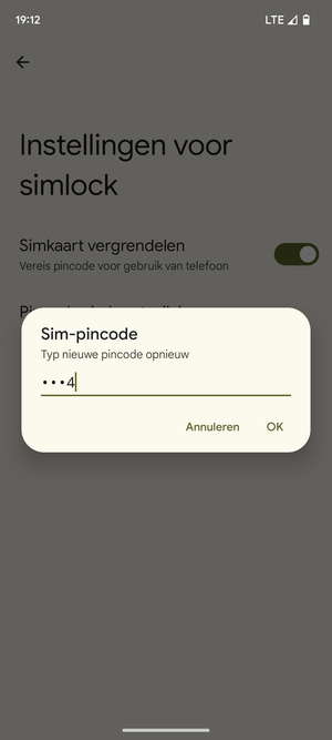 Bevestig uw nieuwe sim-pincode en selecteer OK