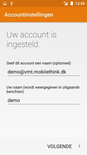 Geef uw account een naam en voer uw naam in. Selecteer VOLGENDE