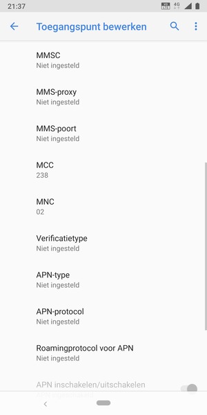 Scroll naar beneden en voer mms-gegevens in