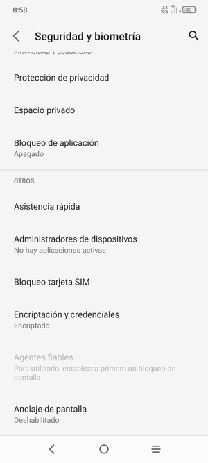 Desplácese y seleccione Bloqueo tarjeta SIM