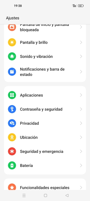 Desplácese y seleccione Contraseña y seguridad