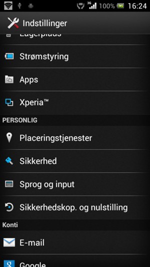 Vend tilbage til menuen Indstillinger og vælg Placeringstjenester
