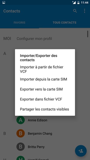 Sélectionnez Importer depuis la carte SIM