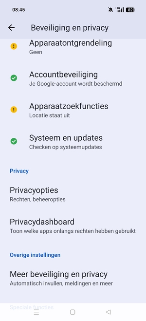 Scroll naar en selecteer  Meer beveiliging en privacy